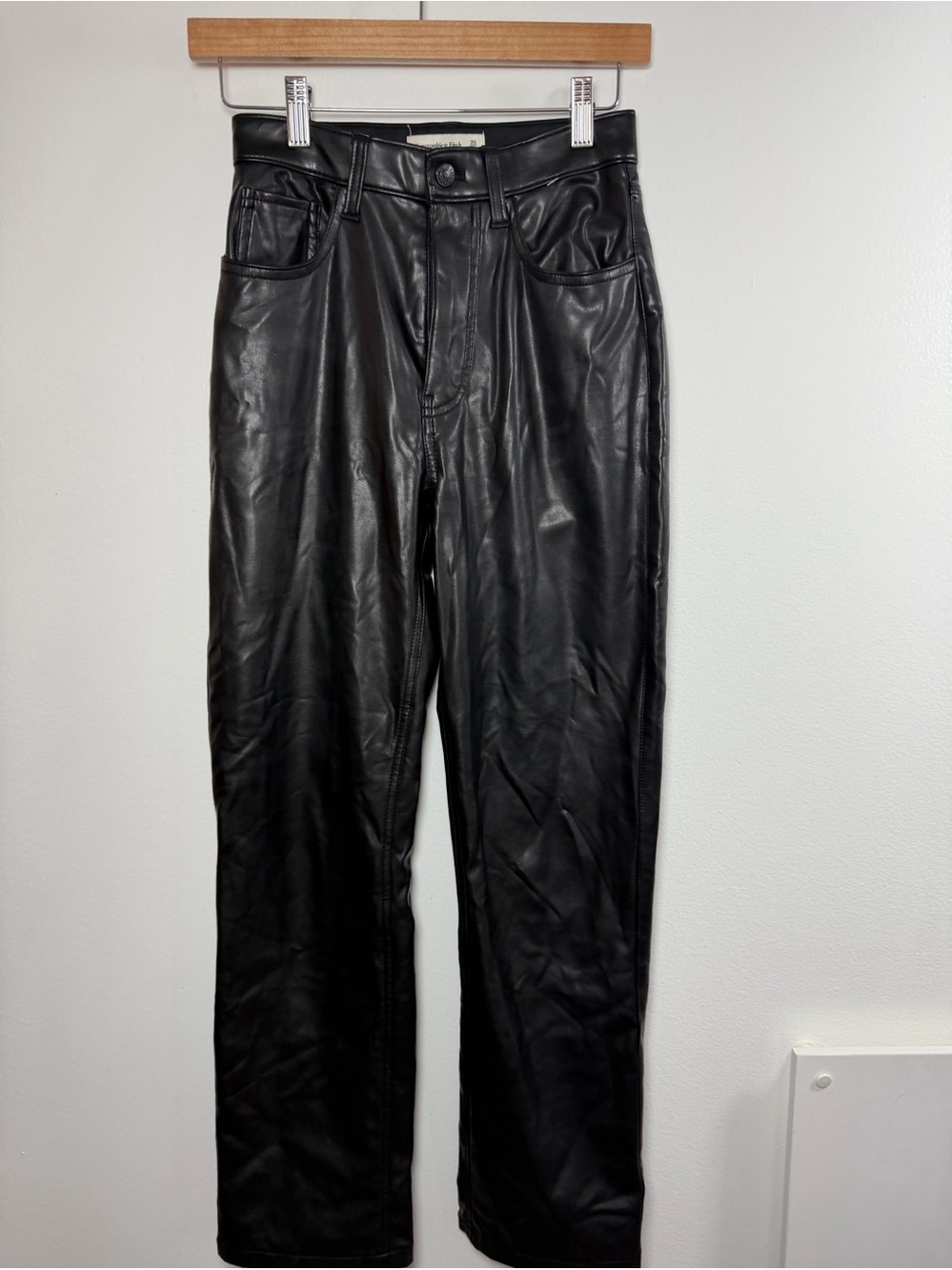 Abercrombie 90s Straight Ultra High Rise Faux Leather Pants Black 25 0